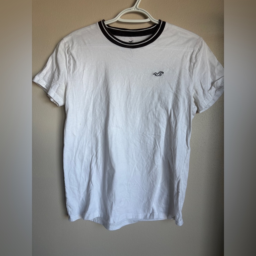 $1.00 🎉Hollister White Tee S